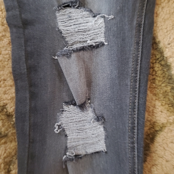 COPY - High rise distressed skinny jeans - Picture 5 of 7